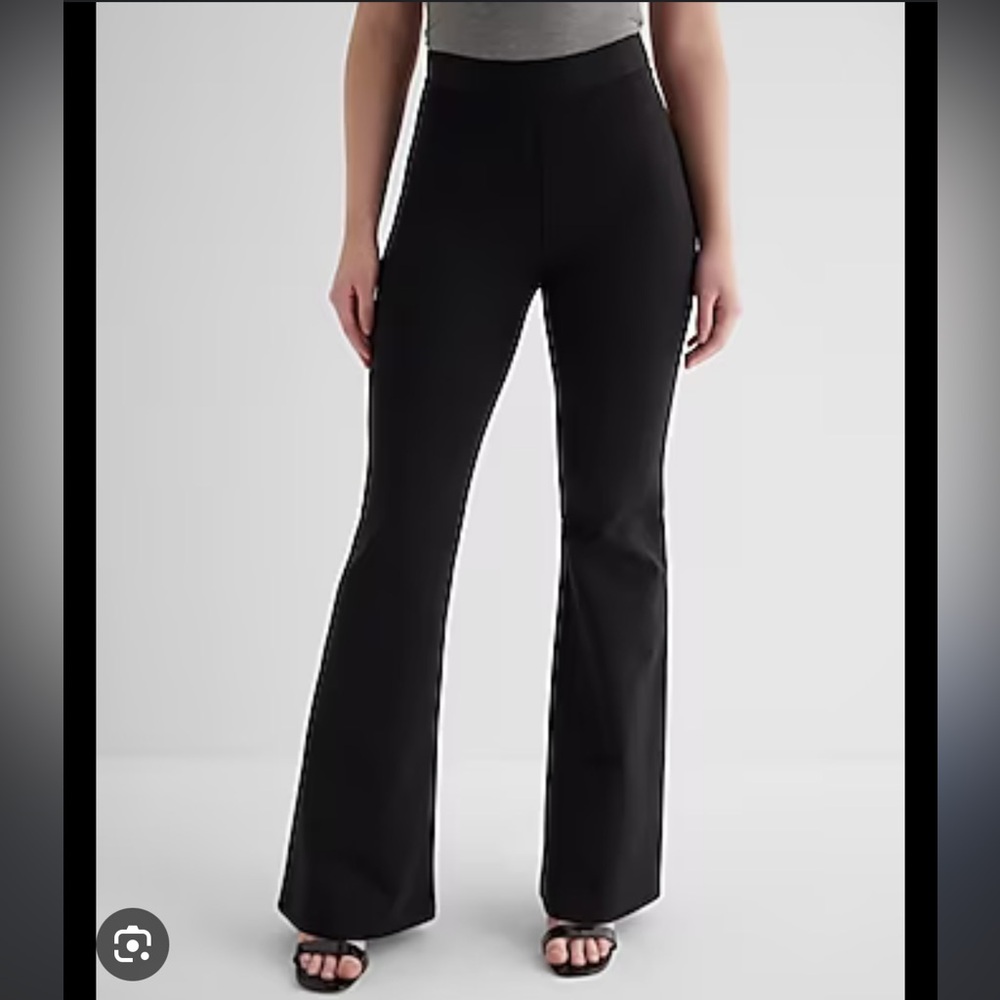 Express columnist pants.size medium. Black
